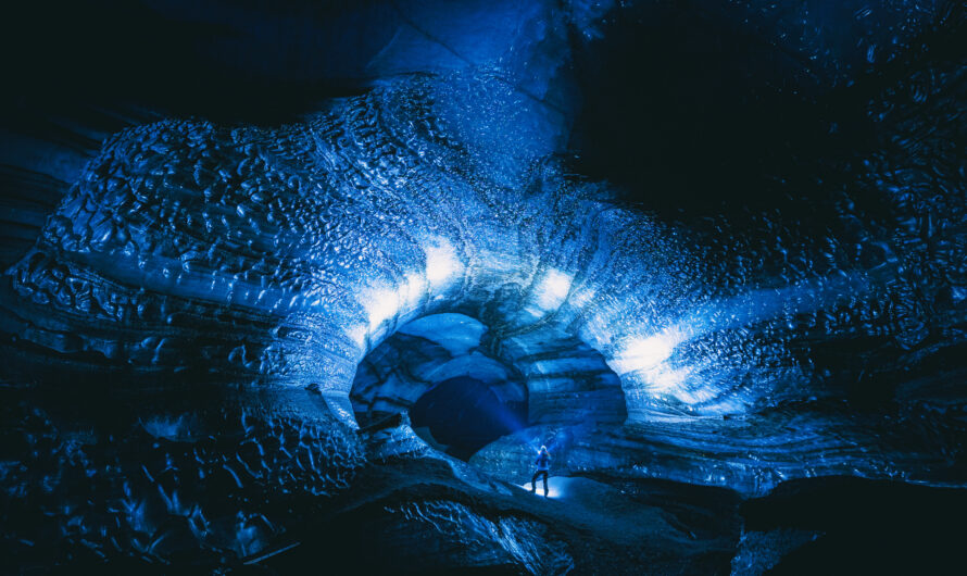 Exploring the Blue Holes of the Bahamas: The Atlantic’s Underwater Caves